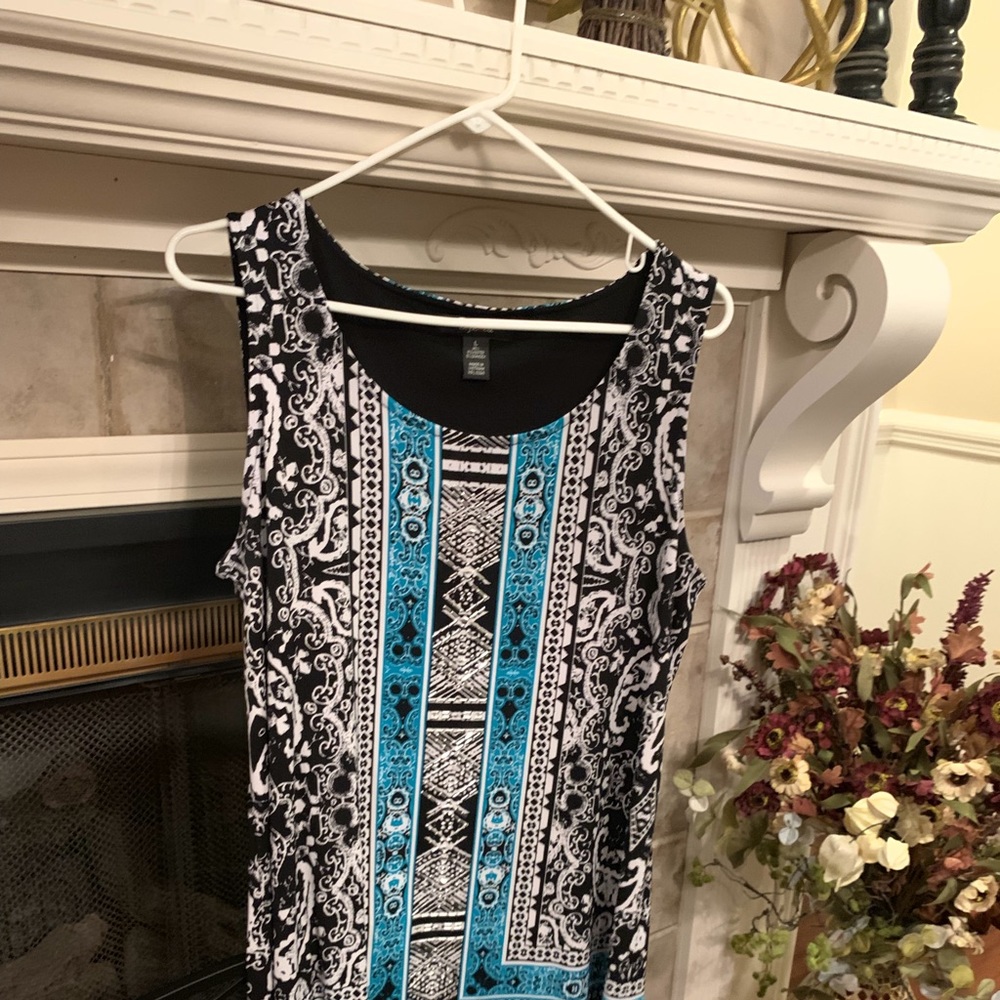 Multi-colored patterned tunic